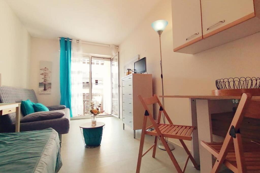 Agreable Studio Avec Terrasse A150M De La Plage Apartment Saint-Georges-de-Didonne Exterior photo
